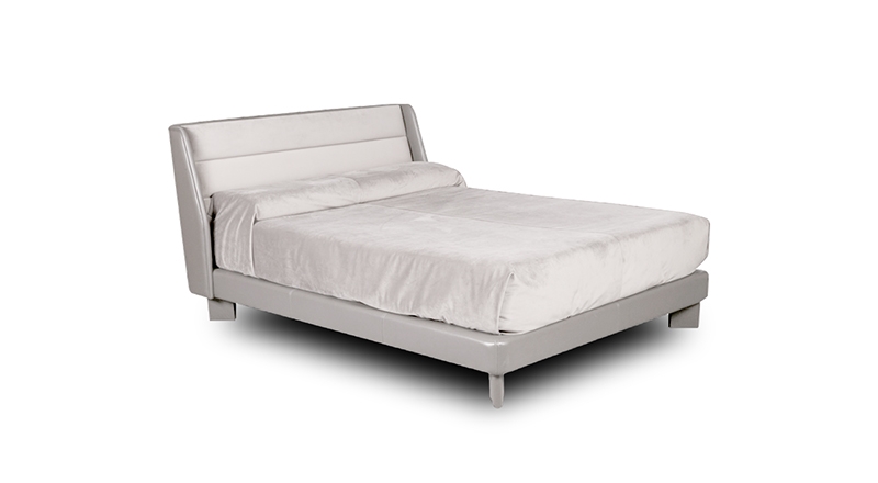 Lazaro Bed